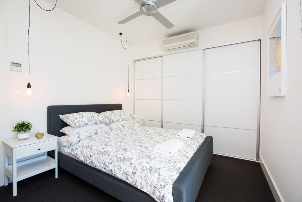 Magnificent Apartment + Free Car Park Near Cbd Аделейд Екстериор снимка
